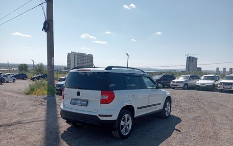 Skoda Yeti I рестайлинг, 2015 год, 1 590 000 рублей, 2 фотография