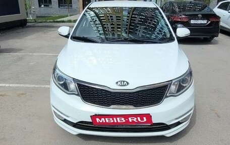 KIA Rio III рестайлинг, 2017 год, 900 000 рублей, 1 фотография