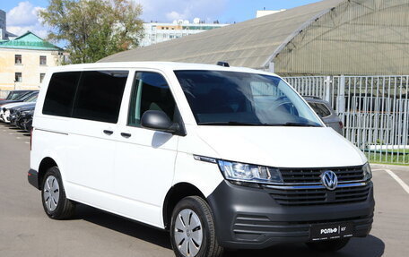 Volkswagen Caravelle T6 рестайлинг, 2020 год, 4 630 000 рублей, 3 фотография