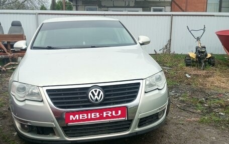 Volkswagen Passat B6, 2010 год, 700 000 рублей, 2 фотография