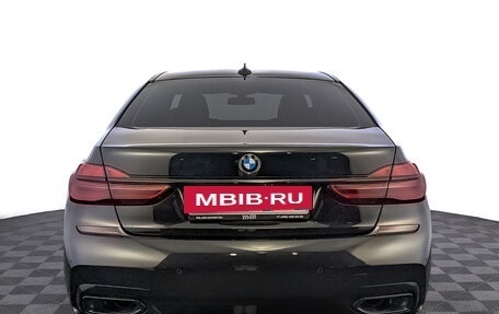 BMW 7 серия, 2018 год, 4 750 000 рублей, 6 фотография