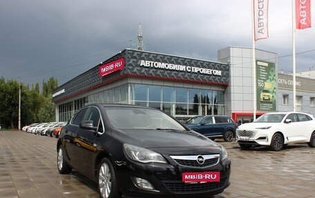 Opel Astra J, 2011 год, 778 000 рублей, 1 фотография