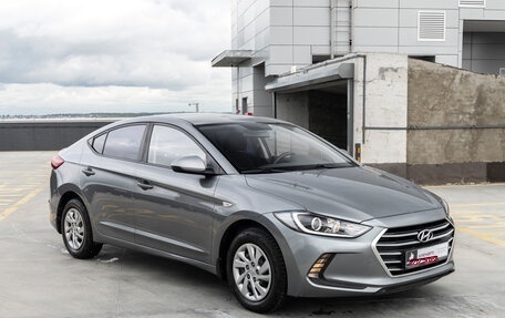 Hyundai Elantra VI рестайлинг, 2017 год, 1 333 000 рублей, 3 фотография