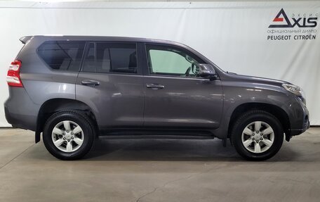 Toyota Land Cruiser Prado 150 рестайлинг 2, 2014 год, 2 795 000 рублей, 5 фотография