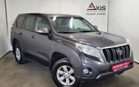 Toyota Land Cruiser Prado 150 рестайлинг 2, 2014 год, 2 795 000 рублей, 2 фотография