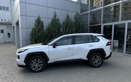 Toyota RAV4, 2024 год, 4 900 000 рублей, 4 фотография