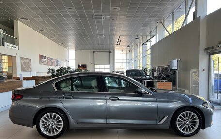 BMW 5 серия, 2020 год, 5 550 000 рублей, 4 фотография