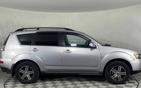 Mitsubishi Outlander III рестайлинг 3, 2011 год, 1 200 000 рублей, 4 фотография