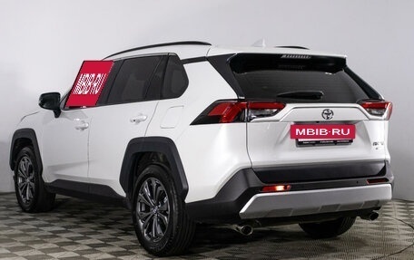 Toyota RAV4, 2023 год, 4 385 000 рублей, 7 фотография