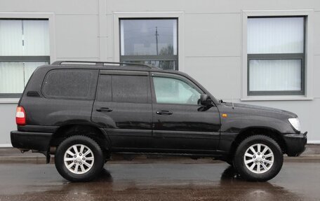 Toyota Land Cruiser 100 рестайлинг 2, 2006 год, 1 830 000 рублей, 4 фотография