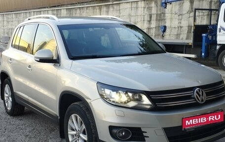 Volkswagen Tiguan I, 2012 год, 1 610 000 рублей, 2 фотография