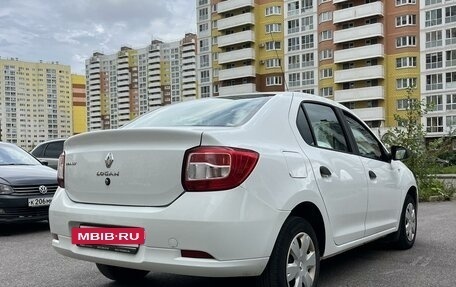 Renault Logan II, 2018 год, 840 000 рублей, 3 фотография