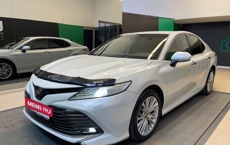 Toyota Camry, 2019 год, 3 100 000 рублей, 4 фотография