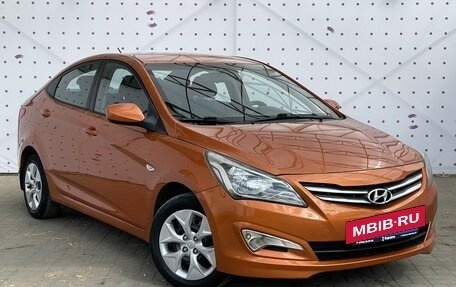 Hyundai Solaris II рестайлинг, 2015 год, 1 070 000 рублей, 2 фотография