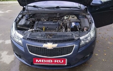 Chevrolet Cruze II, 2011 год, 700 000 рублей, 2 фотография