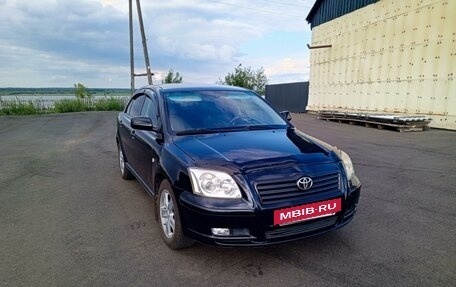 Toyota Avensis III рестайлинг, 2003 год, 685 000 рублей, 2 фотография