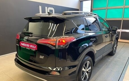 Toyota RAV4, 2016 год, 2 500 000 рублей, 6 фотография