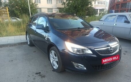 Opel Astra J, 2011 год, 950 000 рублей, 4 фотография