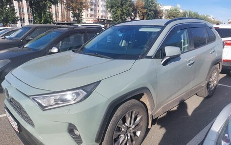 Toyota RAV4, 2020 год, 3 500 000 рублей, 2 фотография