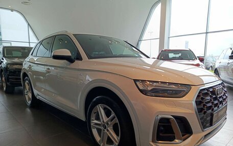 Audi Q5, 2021 год, 5 979 000 рублей, 3 фотография