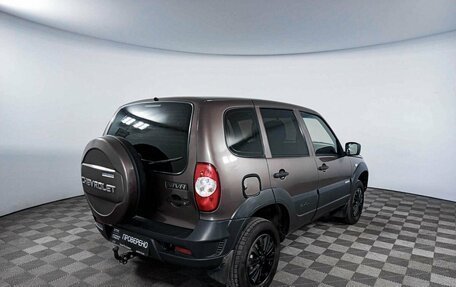 Chevrolet Niva I рестайлинг, 2018 год, 738 000 рублей, 5 фотография