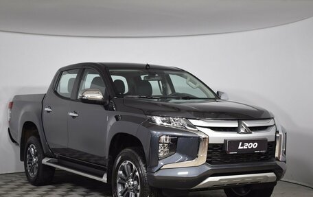 Mitsubishi L200 IV рестайлинг, 2021 год, 5 250 000 рублей, 3 фотография