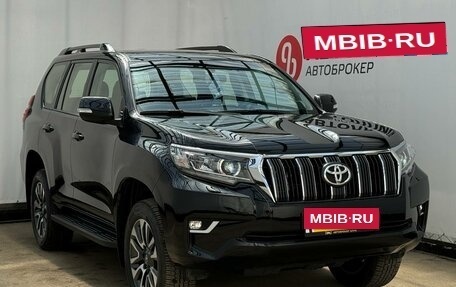 Toyota Land Cruiser Prado 150 рестайлинг 2, 2023 год, 7 990 000 рублей, 8 фотография