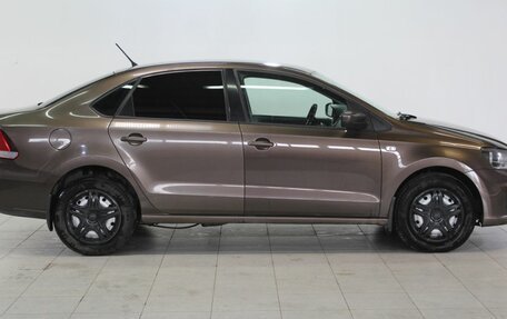 Volkswagen Polo VI (EU Market), 2015 год, 990 000 рублей, 4 фотография