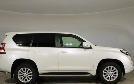 Toyota Land Cruiser Prado 150 рестайлинг 2, 2015 год, 3 580 000 рублей, 4 фотография