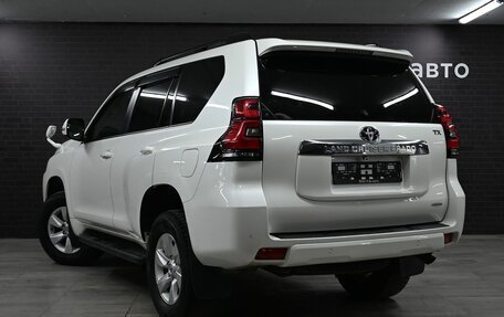 Toyota Land Cruiser Prado 150 рестайлинг 2, 2018 год, 4 230 000 рублей, 4 фотография