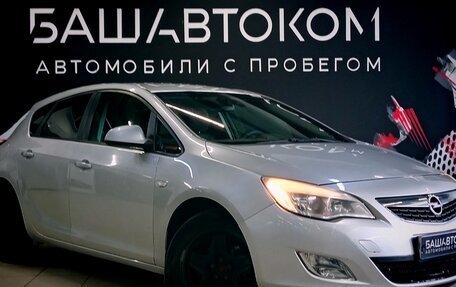 Opel Astra J, 2011 год, 750 000 рублей, 3 фотография