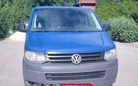 Volkswagen Transporter T5 рестайлинг, 2010 год, 2 фотография