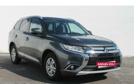 Mitsubishi Outlander III рестайлинг 3, 2015 год, 1 920 000 рублей, 3 фотография