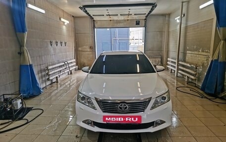 Toyota Camry, 2011 год, 1 715 000 рублей, 2 фотография