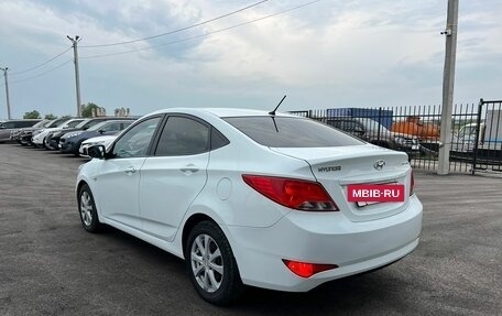 Hyundai Solaris II рестайлинг, 2015 год, 1 229 000 рублей, 4 фотография