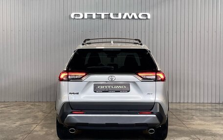 Toyota RAV4, 2020 год, 3 949 000 рублей, 6 фотография