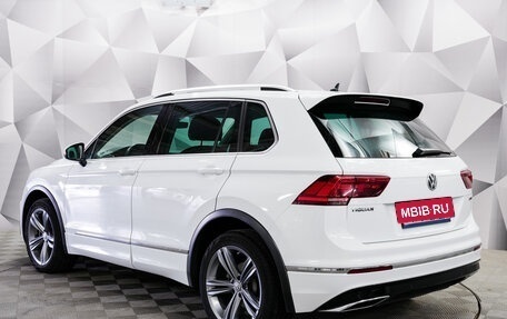 Volkswagen Tiguan II, 2019 год, 3 050 000 рублей, 3 фотография