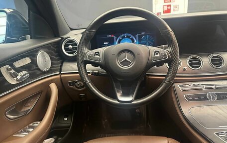 Mercedes-Benz E-Класс, 2017 год, 3 800 000 рублей, 7 фотография