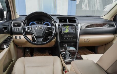 Toyota Camry, 2017 год, 2 799 000 рублей, 6 фотография