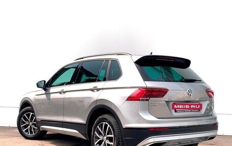 Volkswagen Tiguan II, 2019 год, 2 367 800 рублей, 4 фотография