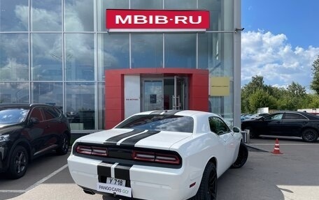 Dodge Challenger III рестайлинг 2, 2012 год, 2 495 000 рублей, 5 фотография