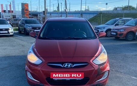 Hyundai Solaris II рестайлинг, 2012 год, 840 000 рублей, 2 фотография