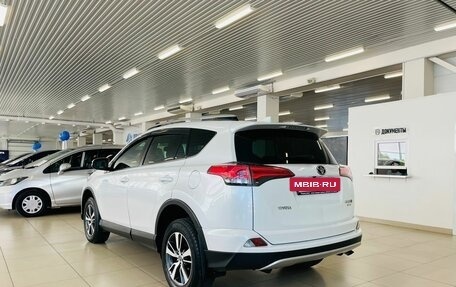 Toyota RAV4, 2018 год, 3 199 999 рублей, 4 фотография