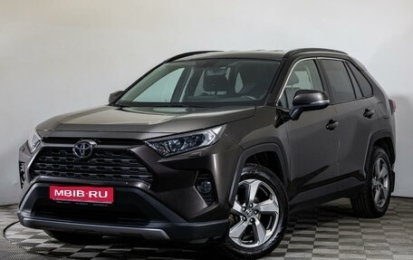 Toyota RAV4, 2020 год, 3 299 000 рублей, 1 фотография