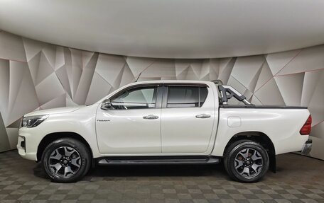 Toyota Hilux VIII, 2018 год, 3 997 000 рублей, 5 фотография