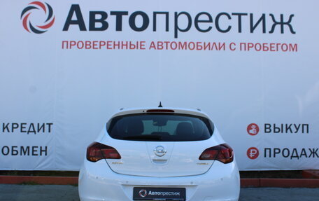 Opel Astra J, 2011 год, 890 000 рублей, 4 фотография