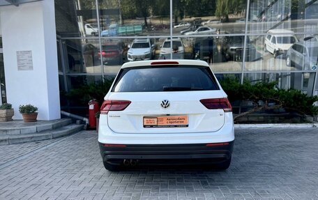 Volkswagen Tiguan II, 2017 год, 2 350 000 рублей, 4 фотография