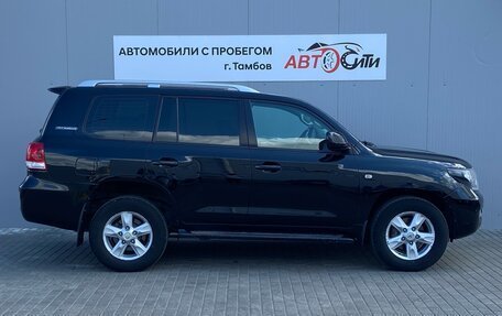 Toyota Land Cruiser 200, 2011 год, 2 715 000 рублей, 4 фотография