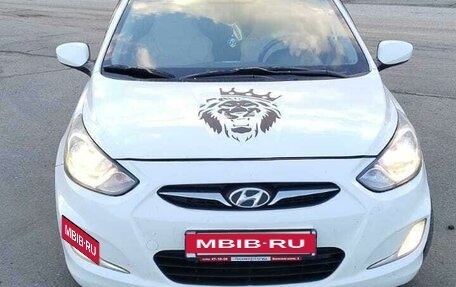 Hyundai Solaris II рестайлинг, 2013 год, 850 000 рублей, 3 фотография