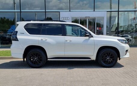 Toyota Land Cruiser Prado 150 рестайлинг 2, 2020 год, 6 890 000 рублей, 4 фотография